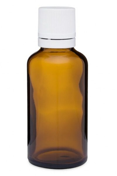 Sklenená liekovka s kvapátkom a bielym uzáverom 01 400 x 600 Sklenená liekovka s kvapátkom a bielym uzáverom 01 400 x 600